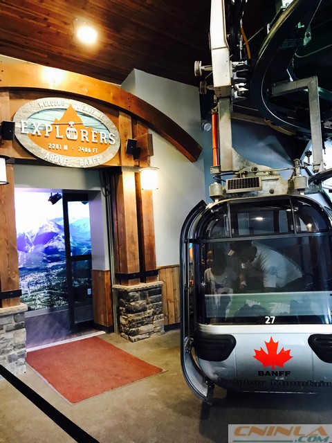 Sulphur Mountain Gondola