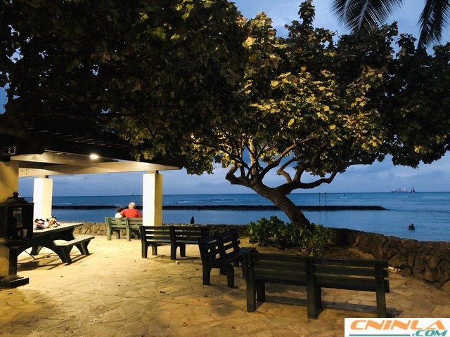 Waikiki_Beach_3_640x480